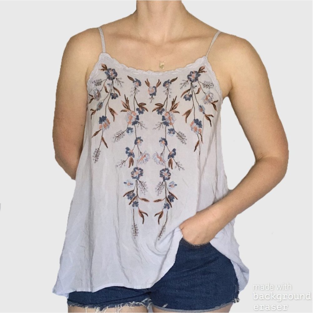 Knox Rose Periwinkle Embroidered Tank Top Size S